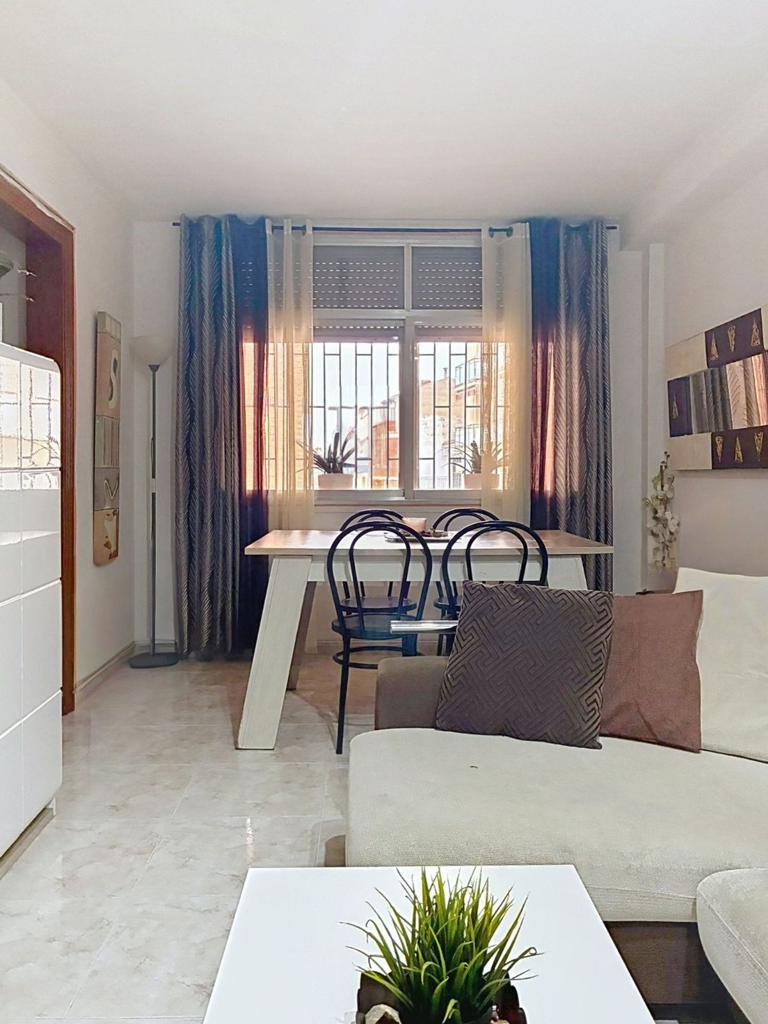 Piso en calle de Ntra. Sra. de la Mercè, 9 -11 - Foto 2