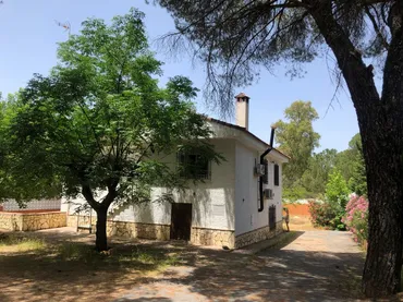 Chalet en  Avenida las Palomas 20 - Foto 1