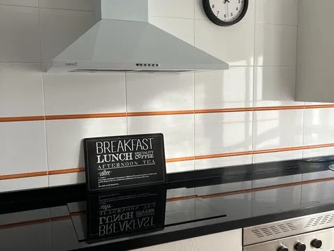 Estudio en plaza de Santa Marina, 1