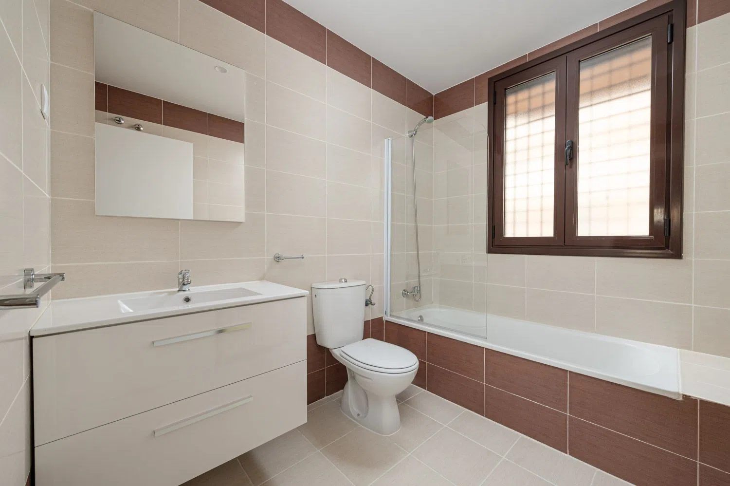 Piso en calle Ana María Matute - Foto 10