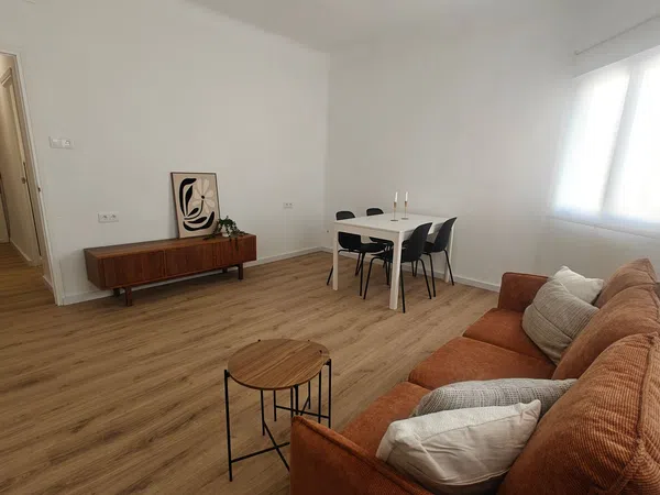 Piso en calle Cristóbal Colón, 39 - Foto 1