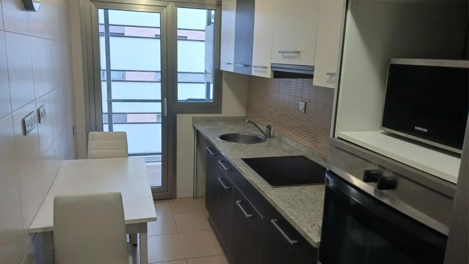 Piso en  Calle Viseu 3 - Foto 2