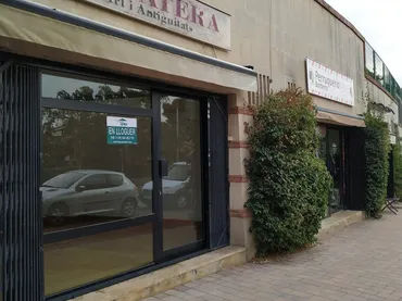 Local comercial en Sant Just Desvern - Foto 10