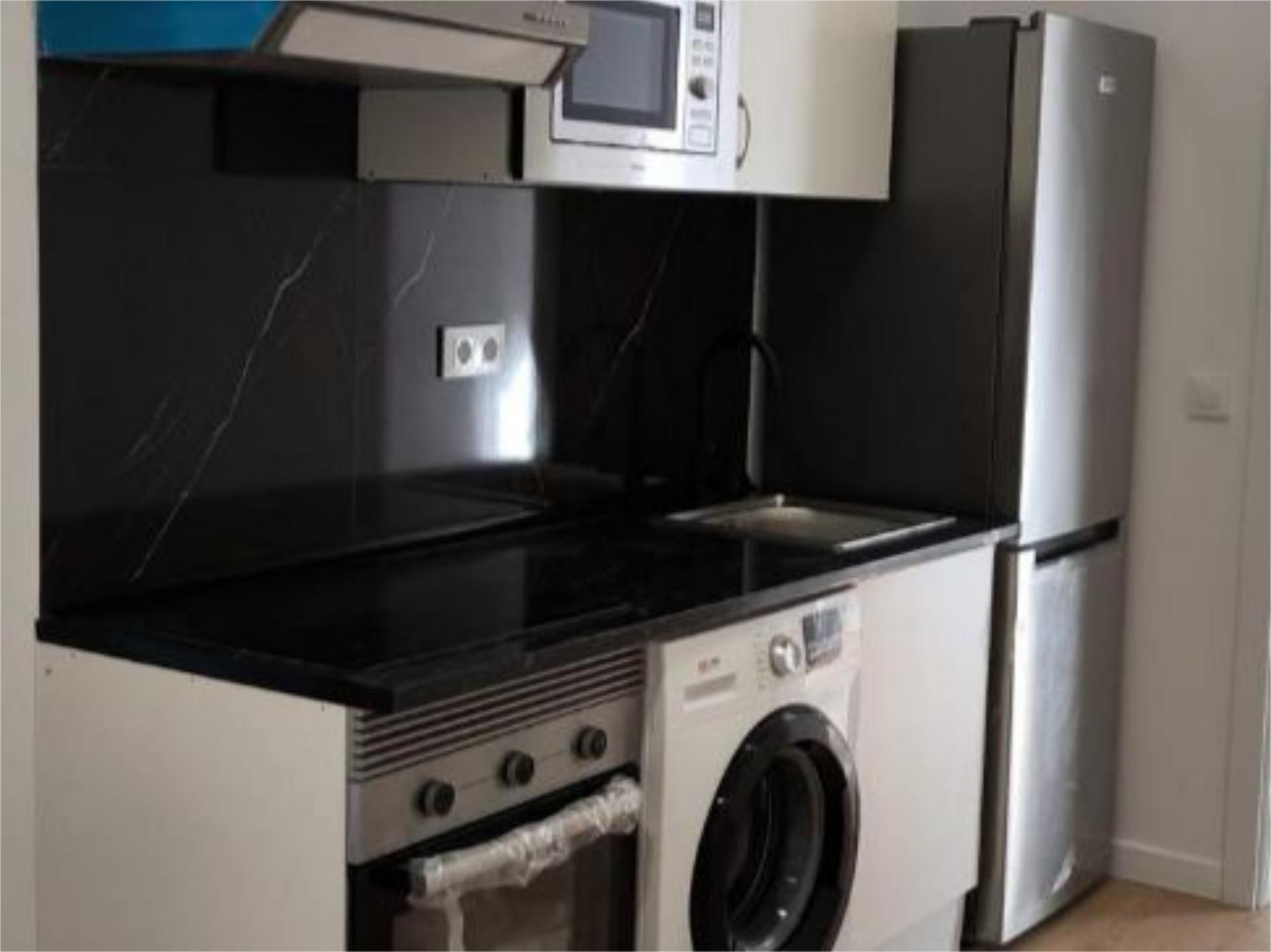 Piso en  Calle de Eugenia de Montijo 80 - Foto 18