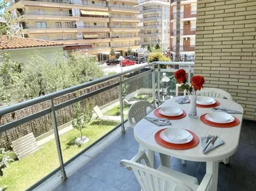 Piso en  Carrer d'Isaac Albéniz 19 - Foto 1