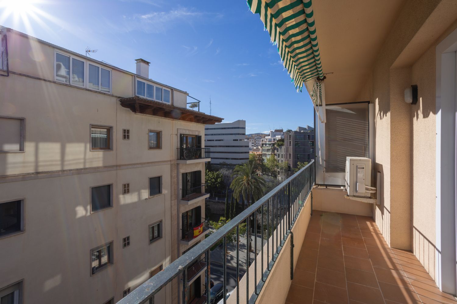 Piso en calle de Jaume de Santacília, 4 - Foto 2