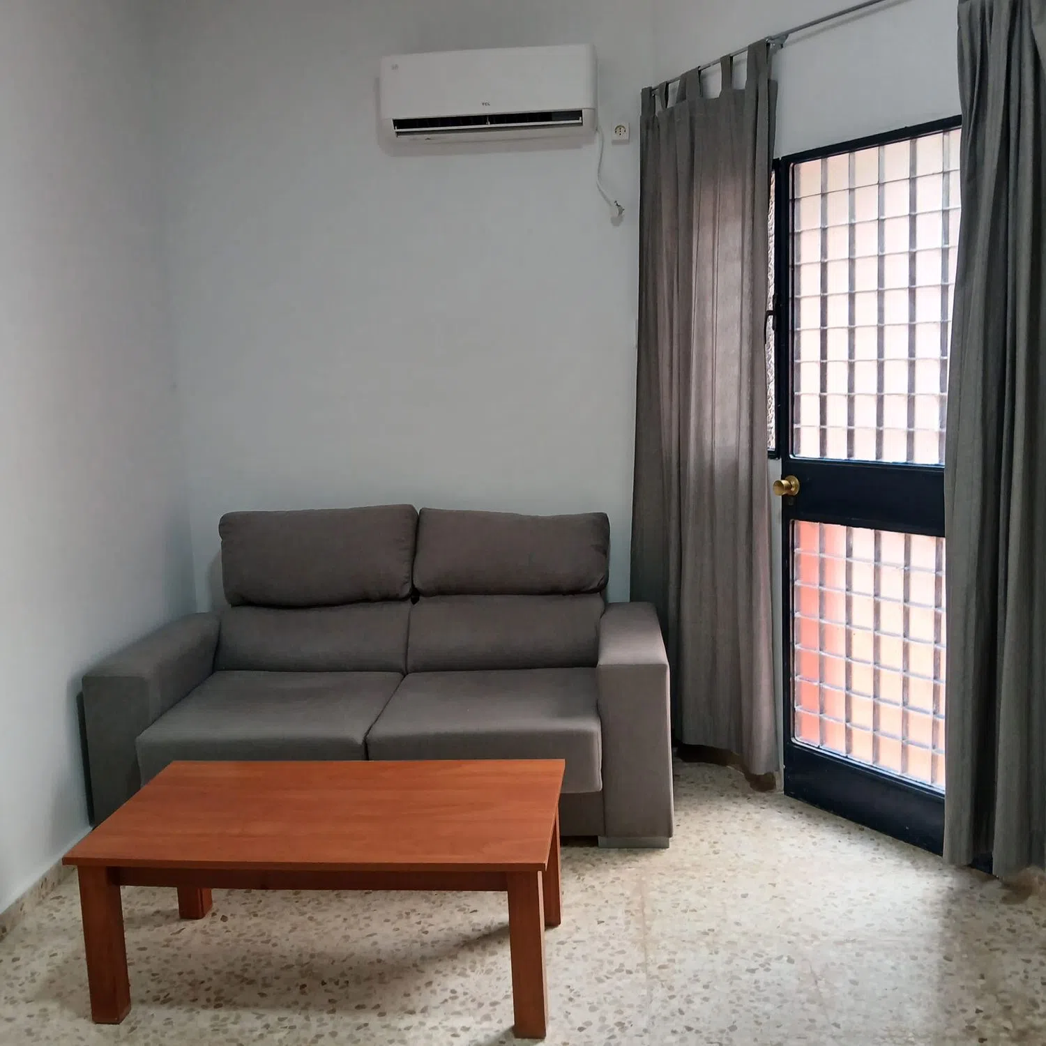 Piso en calle San Vicente, 48 - Foto 1