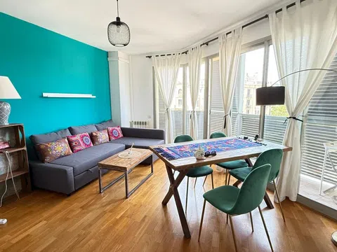 Piso en Gran Via de les Corts Catalanes, 812