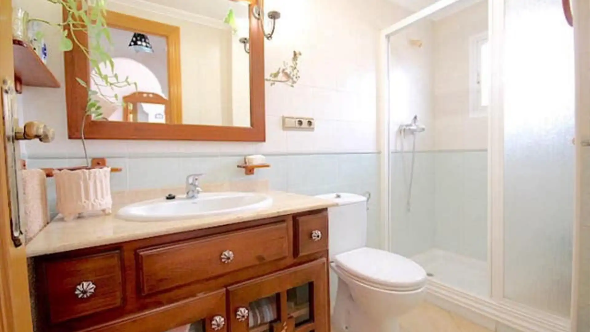 Casa adosada en Garaita - Foto 1