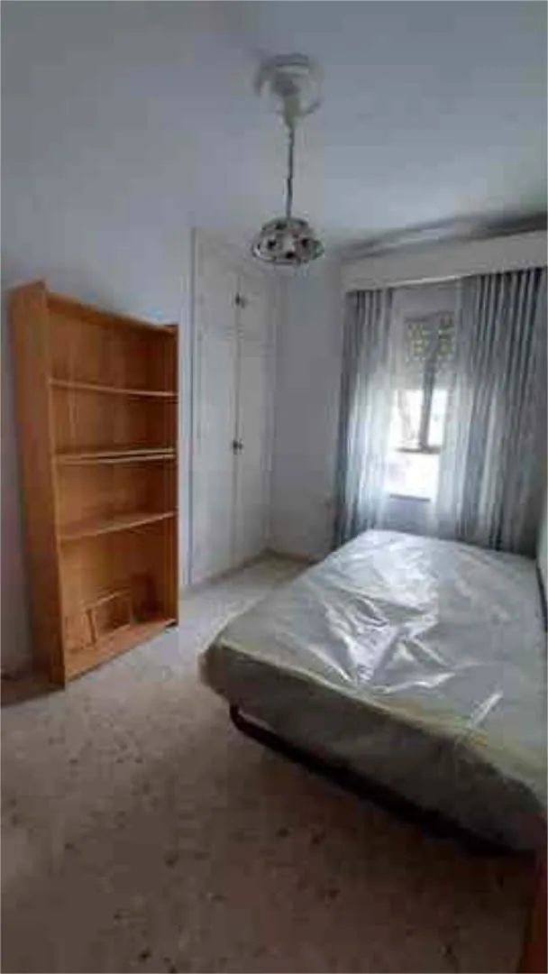 Piso en Universidad - Foto 4