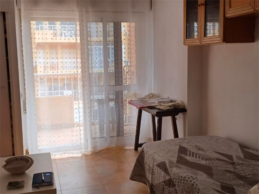 Estudio en  Avenida Gamonal 8