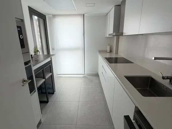 Piso en avenida de Fernando Abril Martorell, 28 - Foto 6