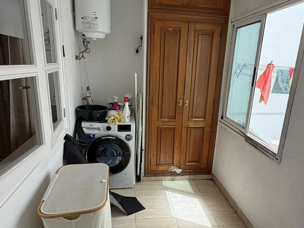 Piso en Calle Cristóbal Colón, 80 - Foto 2
