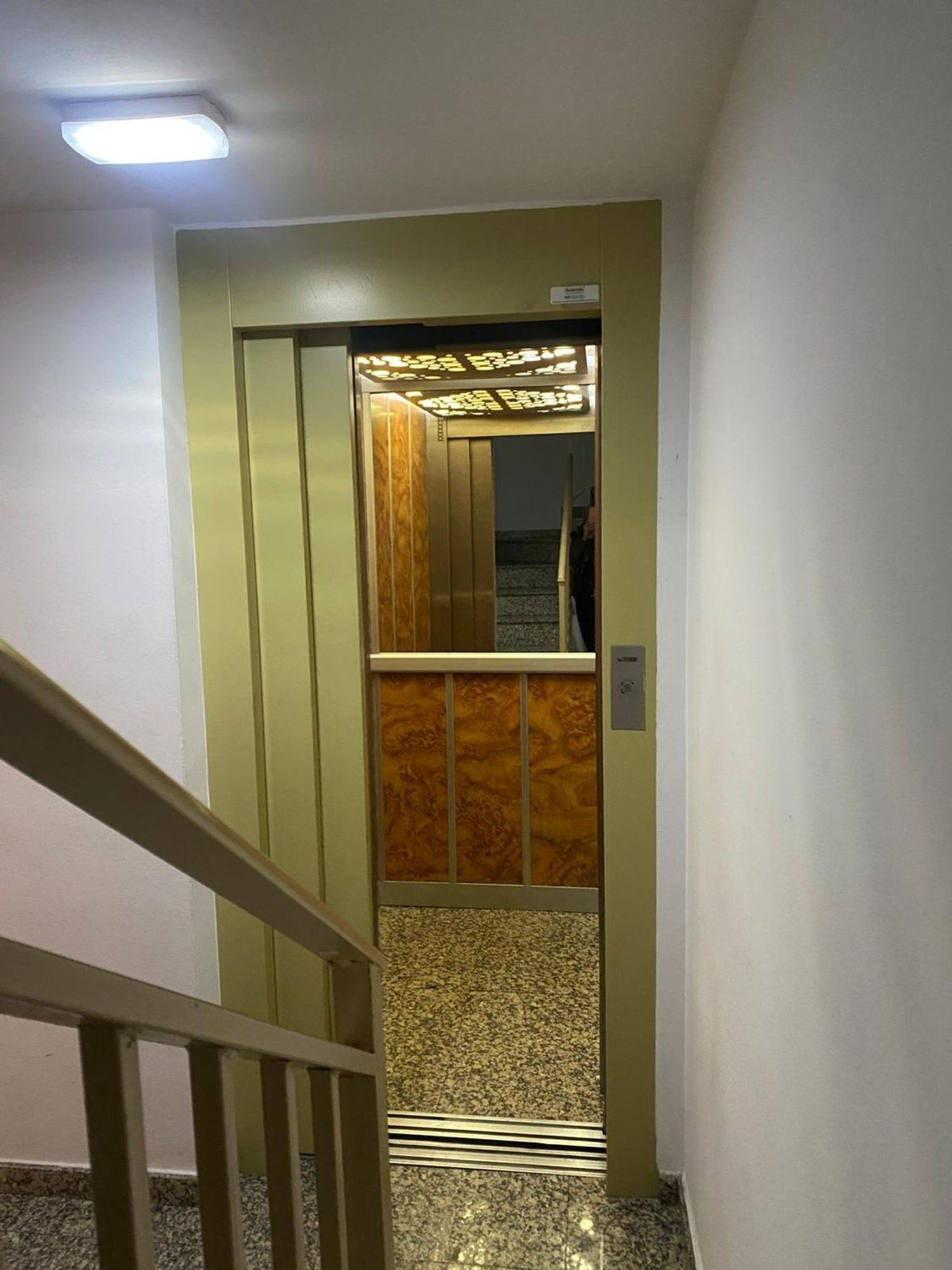 Estudio en calle Valentí Almirall, 4 - Foto 3