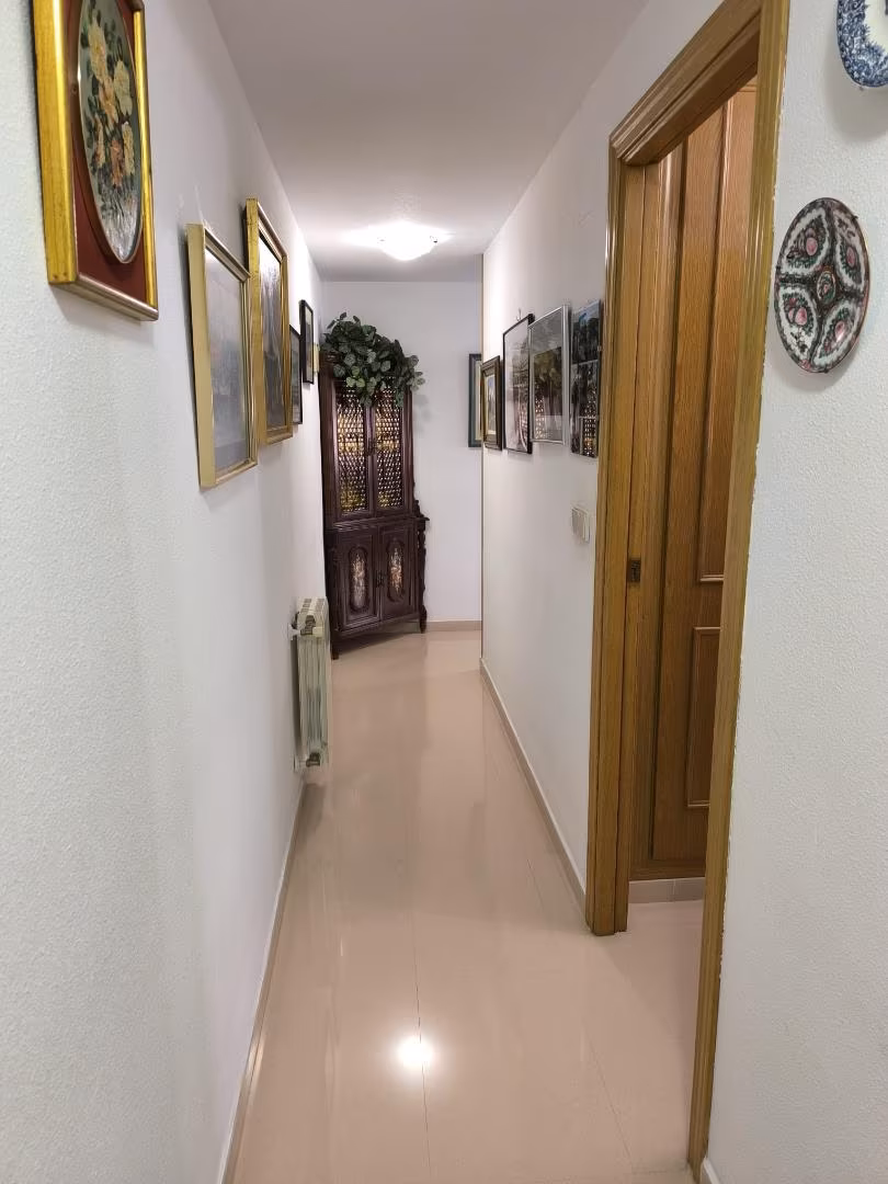 Piso en  Avenida Pintor Xavier Soler 7 - Foto 9