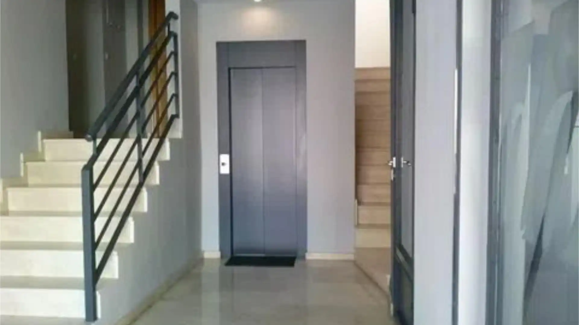 Piso en  Calle de Mosén Pedro Dosset 12 - Foto 2