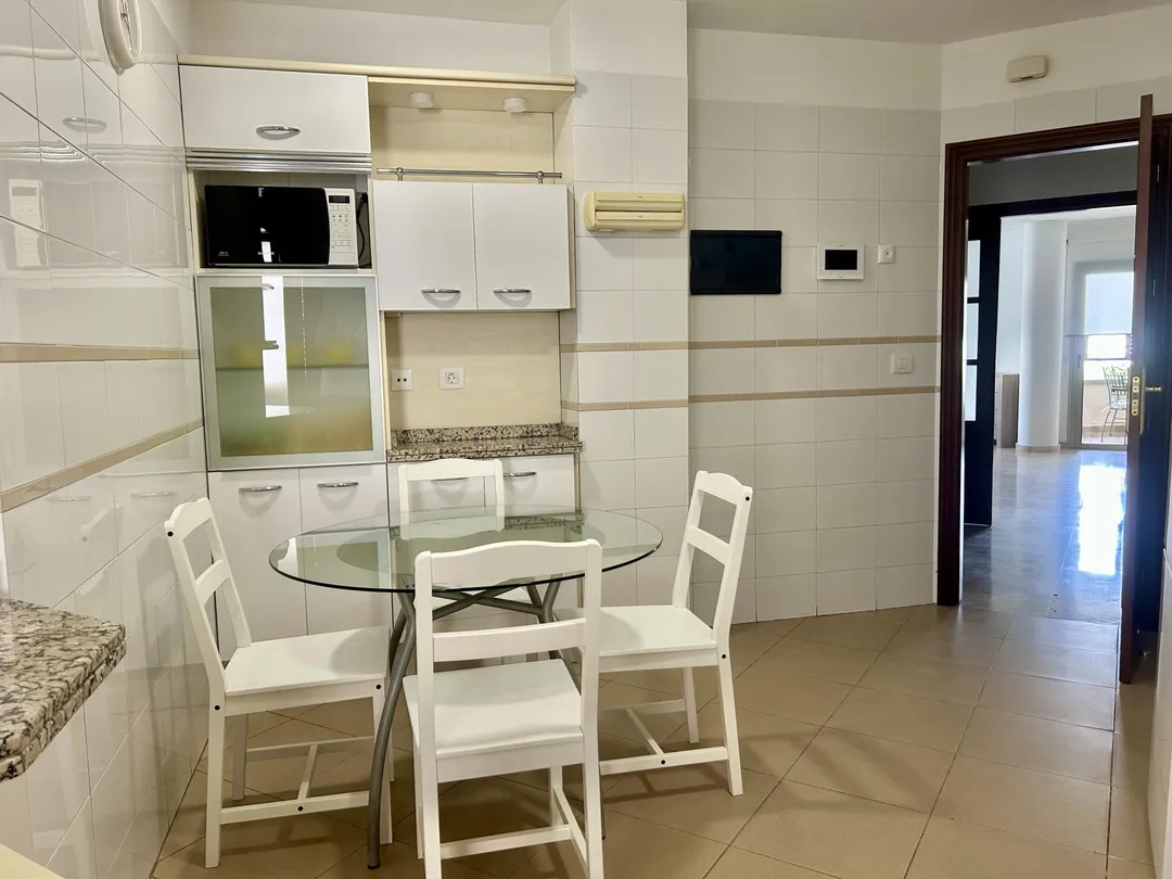 Piso en  Avenida Reyes Católicos Núm. - Foto 19