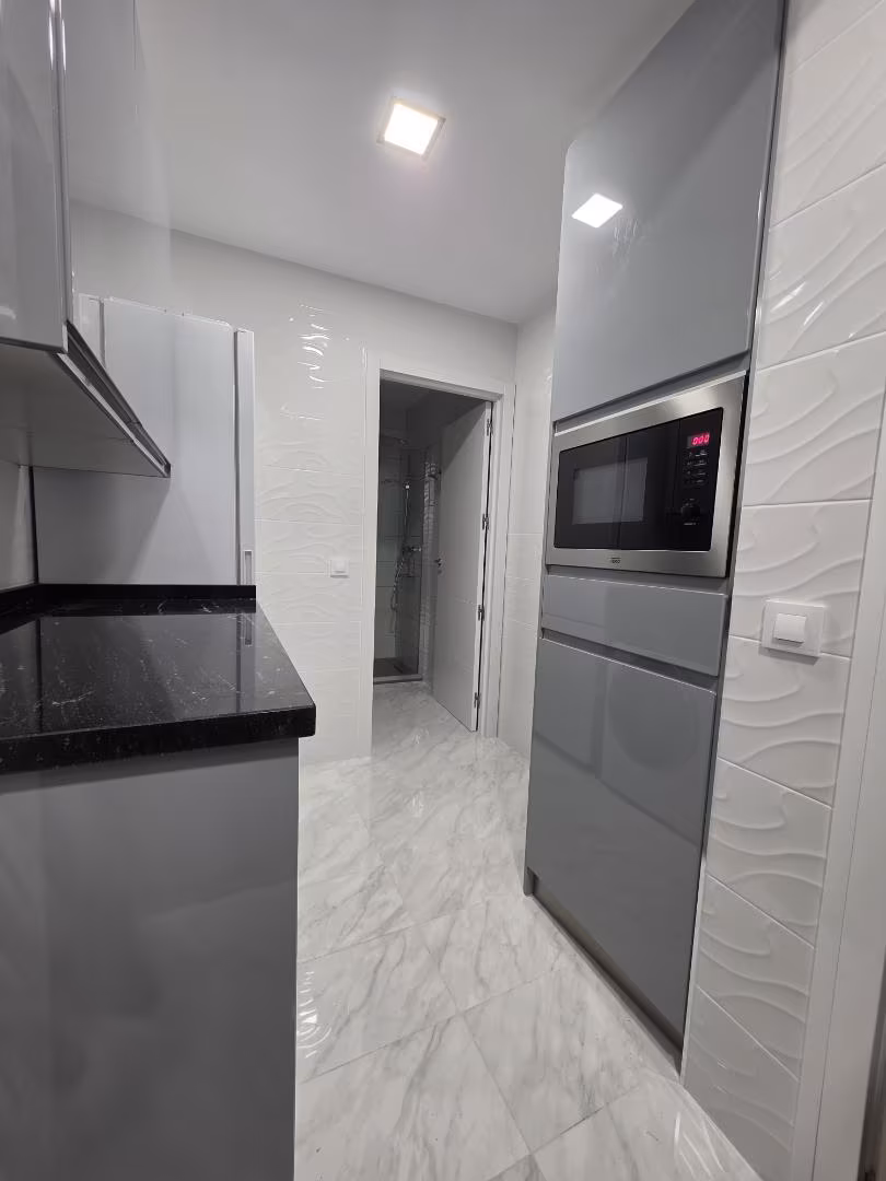 Piso en  Calle Montellano 45 - Foto 11