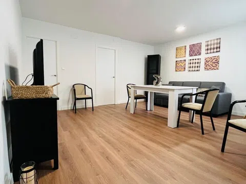 Piso en calle Luis Ponce de León, 17