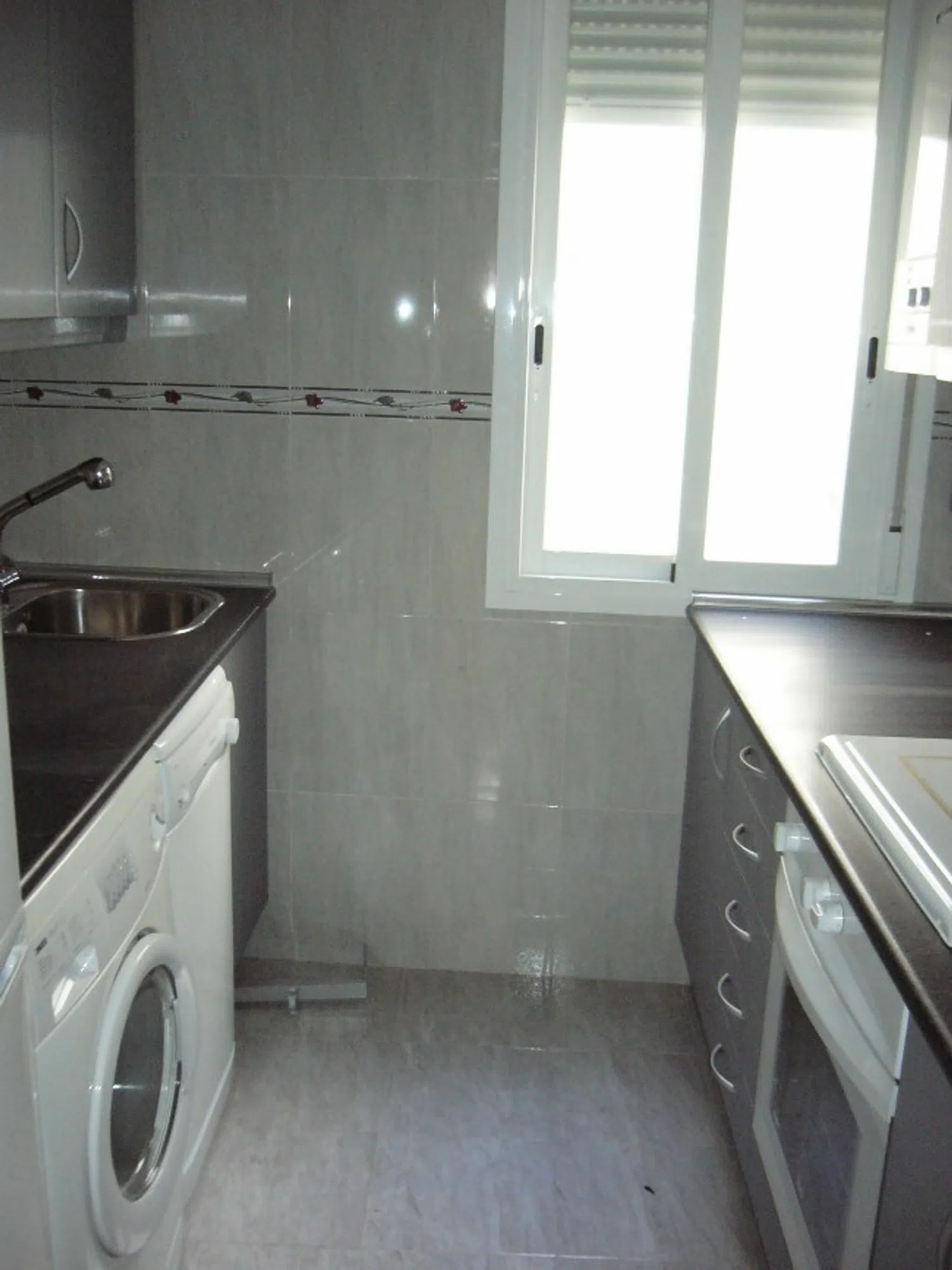 Piso en calle de Santa Casilda, 8 - Foto 2