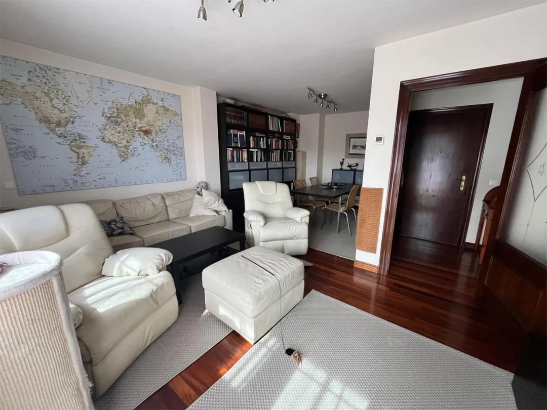 Piso en  Calle Darío de Regoyos 7-21 - Foto 4