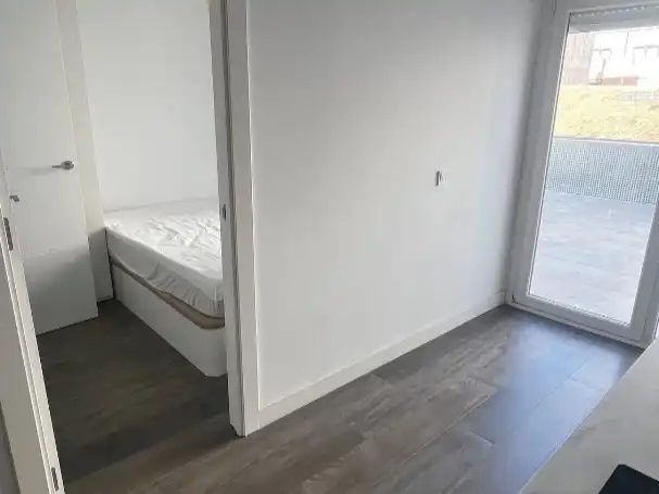 Piso en  Carrer de Bernardo López García 32 - Foto 3