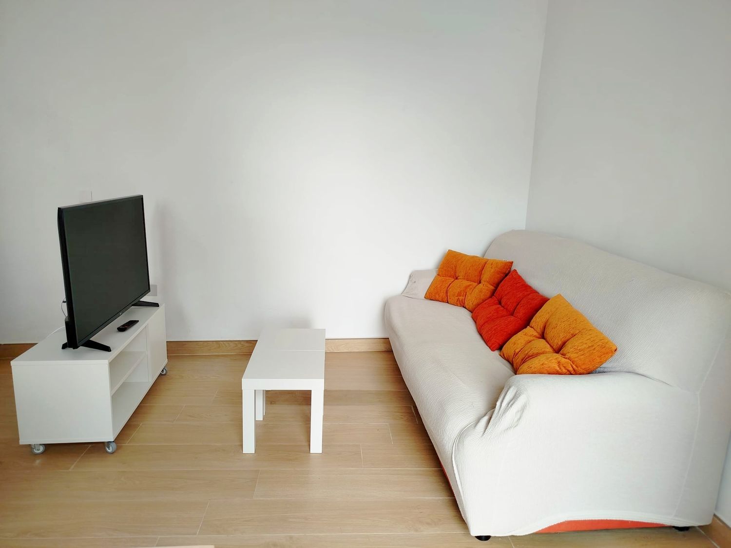 Estudio en calle Bogotá, 6 - Foto 2