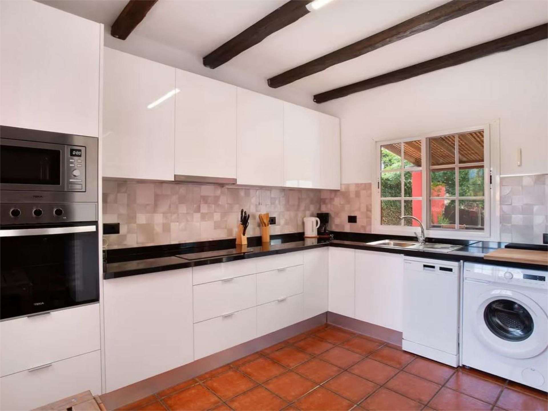 Casa adosada en  Avenida de Tamaragua 73 - Foto 7