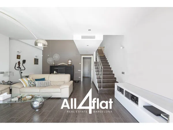 Chalet adosado en Calle de Mileva Maric, Gran Via L-h - Foto 3