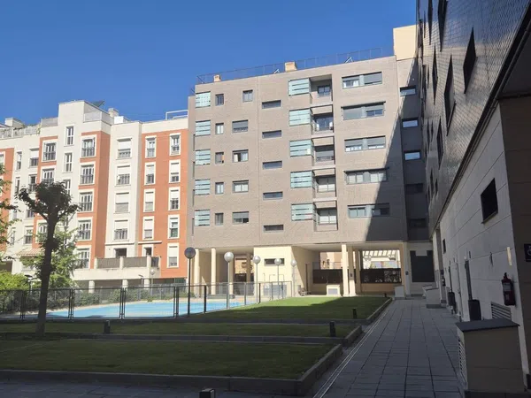 Piso en avenida de la Gavia, 16
