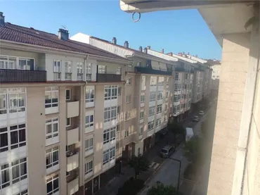 Piso en MILLADOIRO-AMES- A CORUÑA - Foto 1