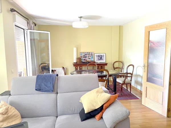 Chalet adosado en Calle María Zambrano, Ensanche, Ensanche - Foto 3