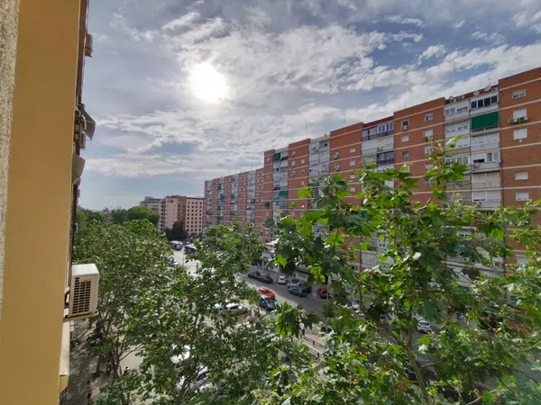 Piso en calle de sarria, 48