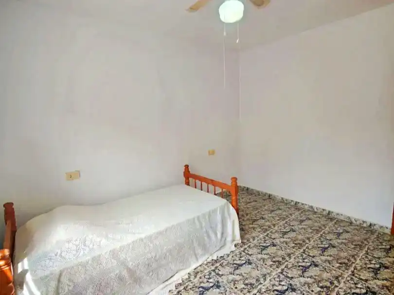 Casa adosada en  Avinguda América 14 - Foto 8