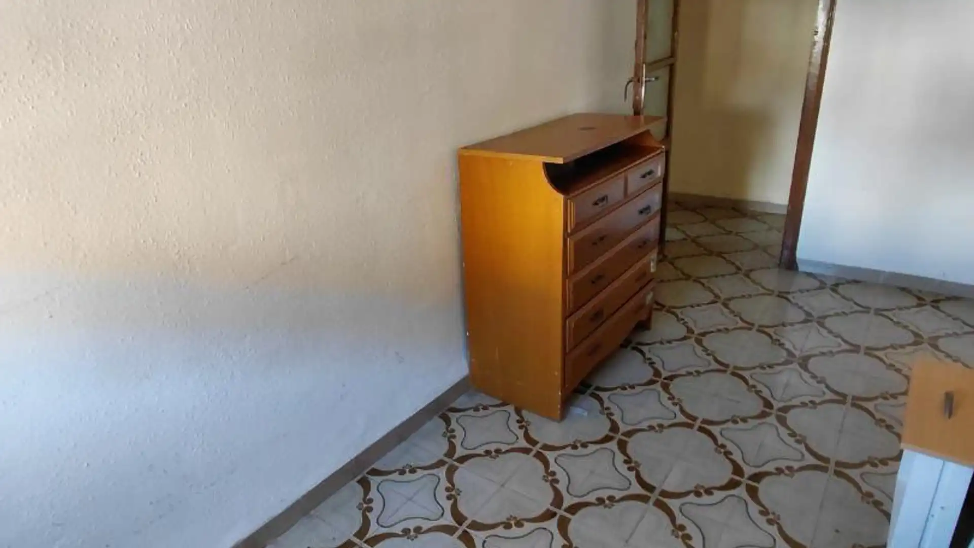 Piso en  Carrer del Riu Escalona 8 - Foto 2