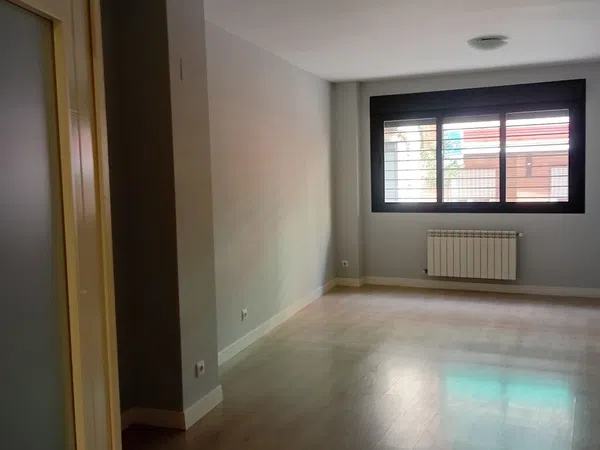 Piso en Calle Eugenio Serrano, 30, La Alhóndiga, La Alhóndiga - Foto 2
