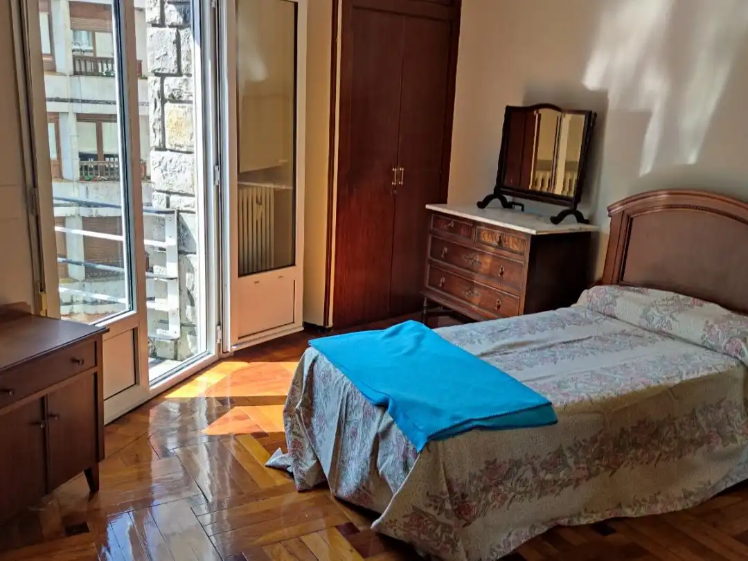 Piso en  Calle Menéndez Valdés 11 - Foto 12