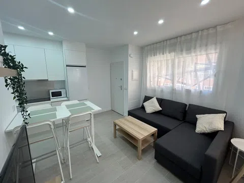 Piso en calle Zamora, 6 Bajo 3