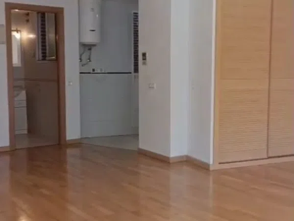 Estudio en paseo de Marcelino Camacho, 19