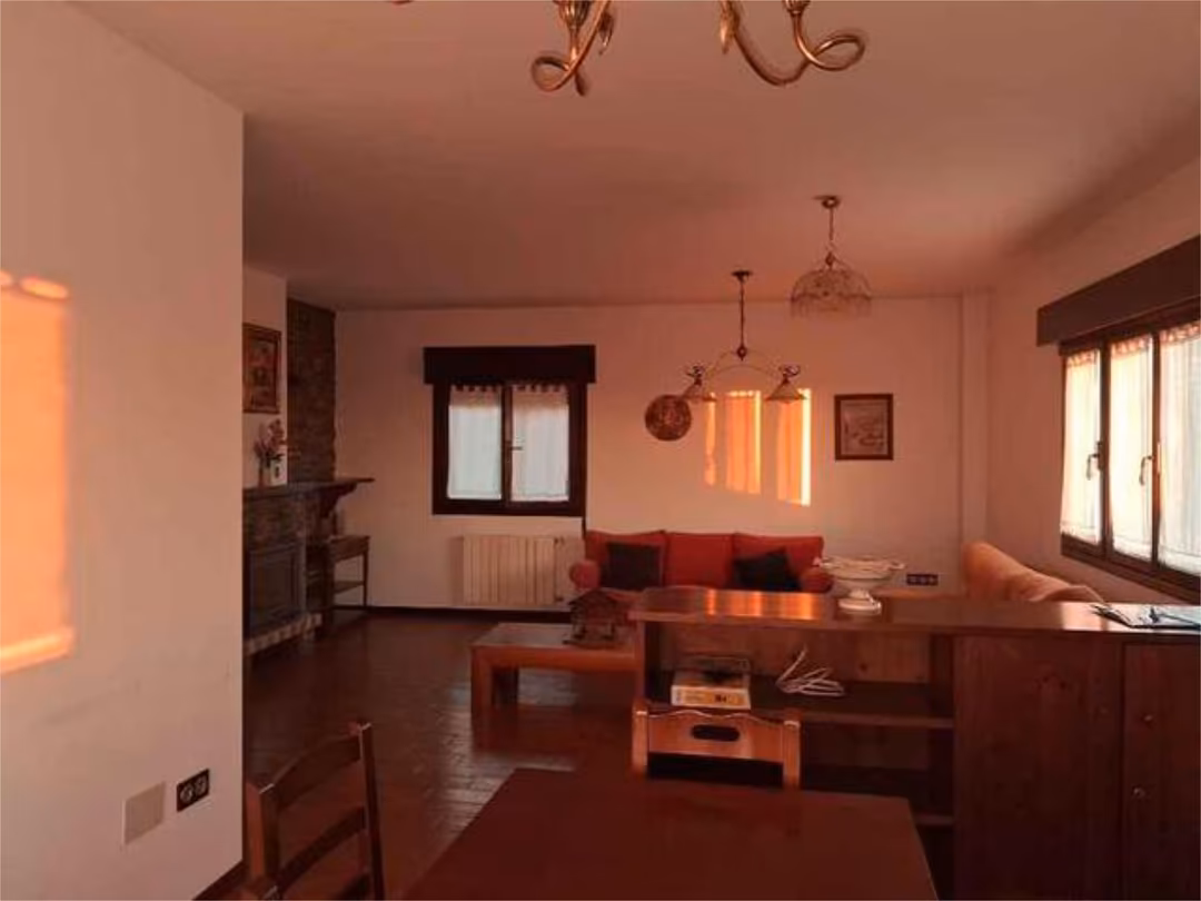 Casa adosada en muñó