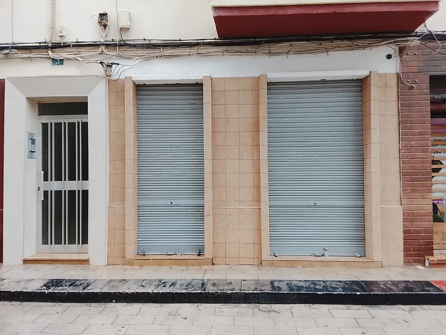 Local comercial en  Calle Felipe Herrero Arias 3 - Foto 2