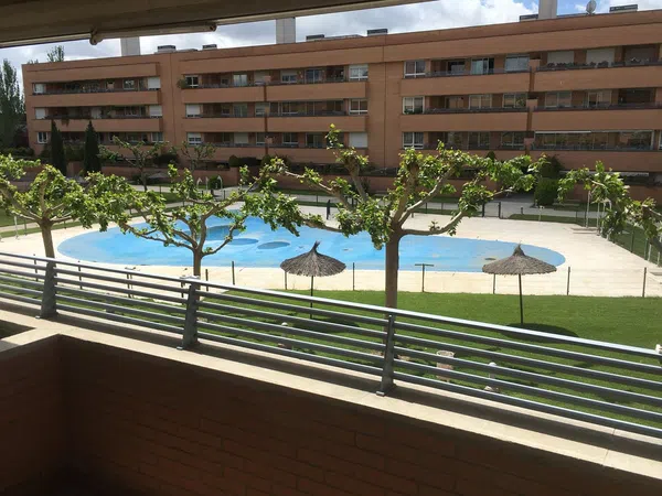 Piso en calle Tramontana, 31