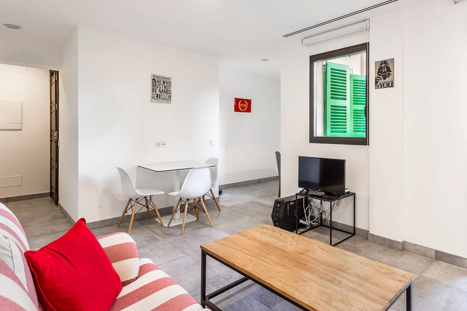 Estudio en calle de Josep Tous i Ferrer, 6 - Foto 2