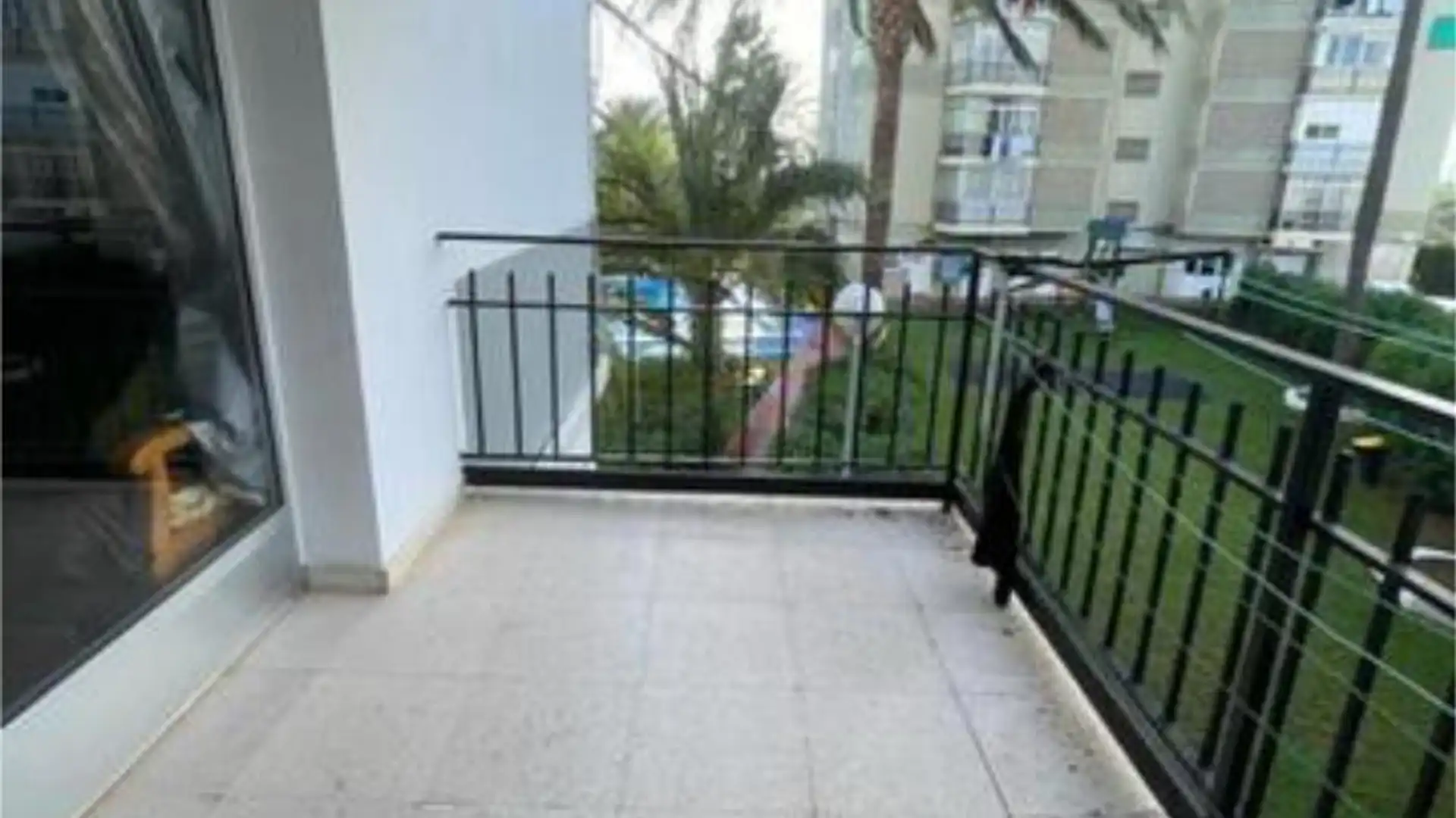 Piso en Urbanización Club Médico - Foto 6