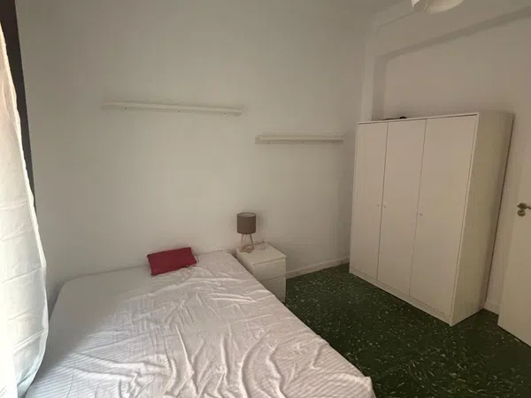 Piso en calle de Guillem de Castro, 68 - Foto 1