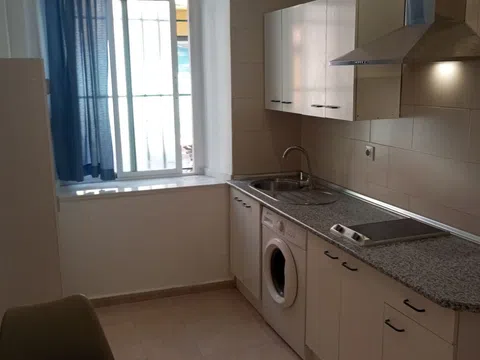 Estudio en calle Escoberos, 2