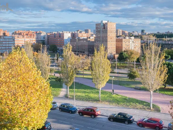 Piso en Barrio Sanchinarro - Foto 3