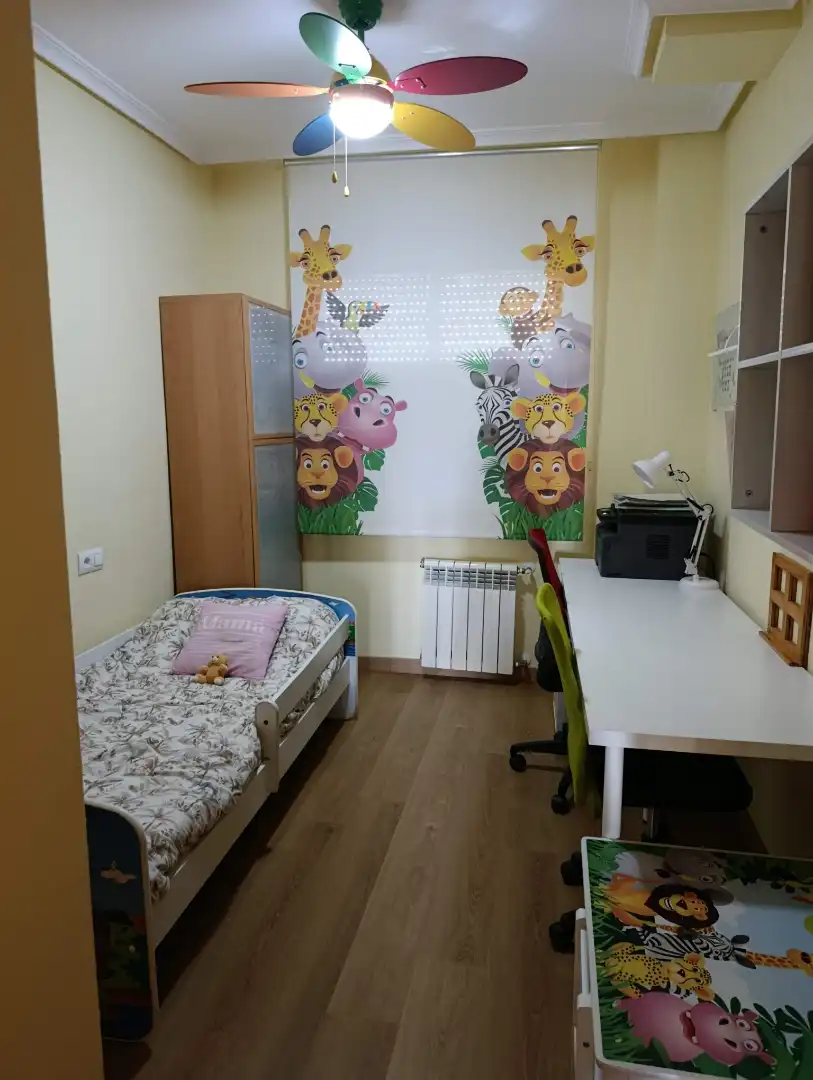 Piso en  Calle Castillo de Aledo 78 - Foto 10