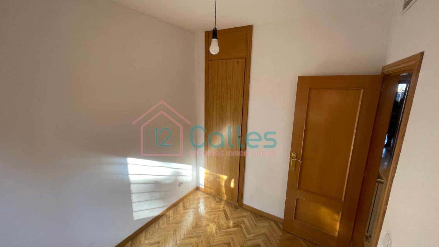 Chalet adosado en Calle Alhambra de Granada s/n, Nuevo Aranjuez-Ciudad de las Artes - Foto 12