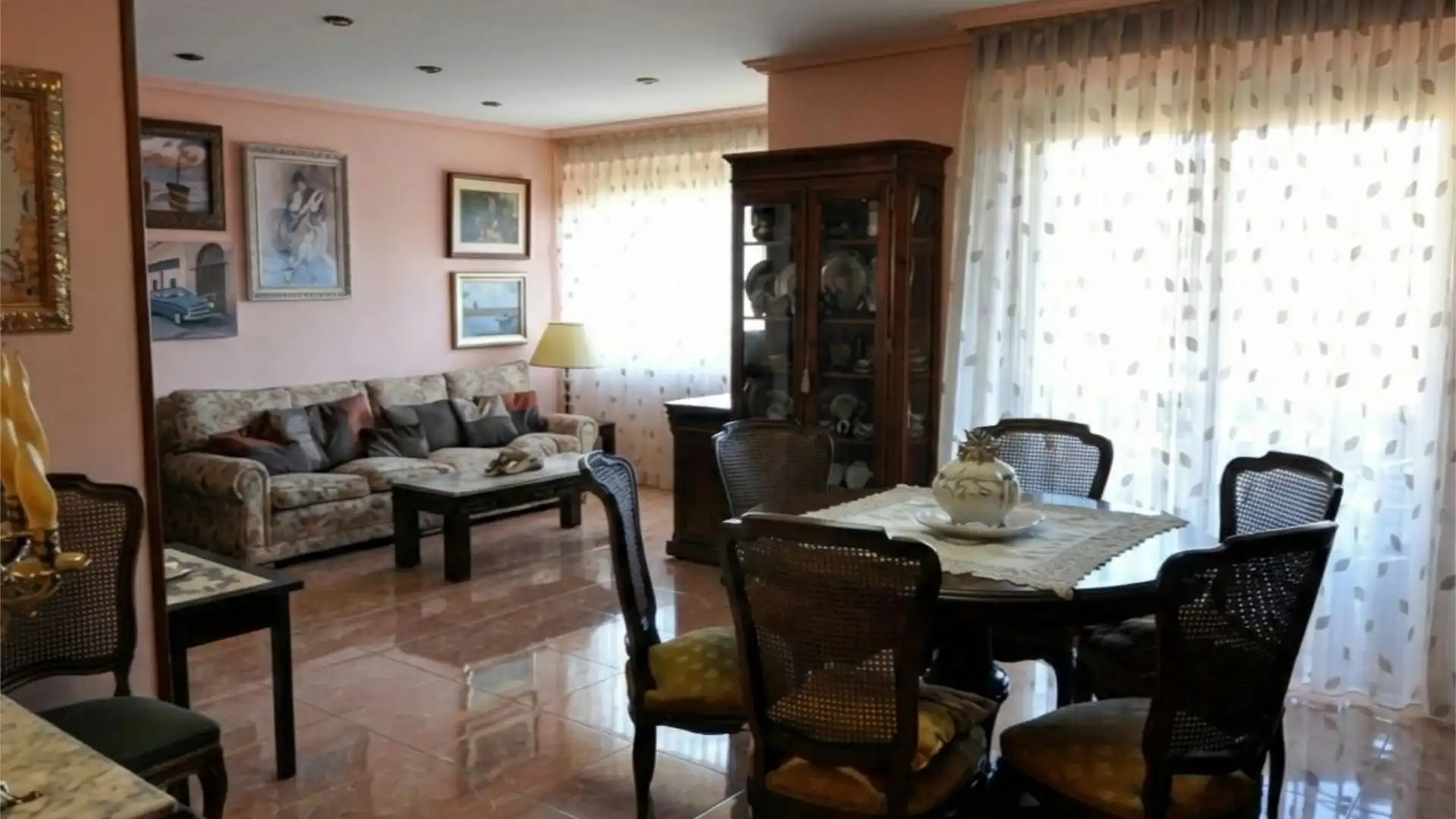 Piso en  Carrer de Carcaixent 4 - Foto 2